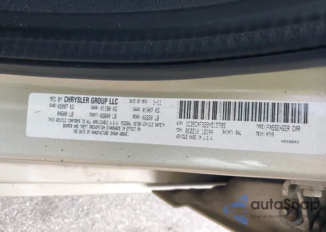 2011 Chrysler 200 Lx z USA, uszkodzony, nr VIN 1C3BC4FB2BN515785